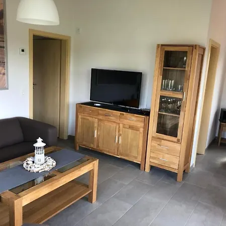 N6 Mit Garten In Eckwarderhoerne By Interhome *